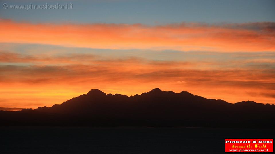BOLIVIA - Isla del Sol - Cordillera Real Andina - Alba - 1.jpg